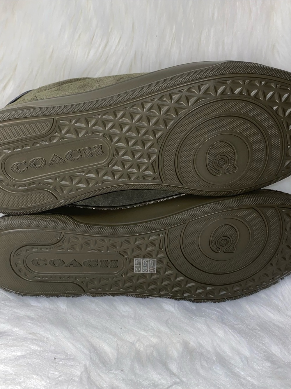 Coach High Line Sneaker Suede size 9.5 woman New with box Olive color - Picture 4 of 10